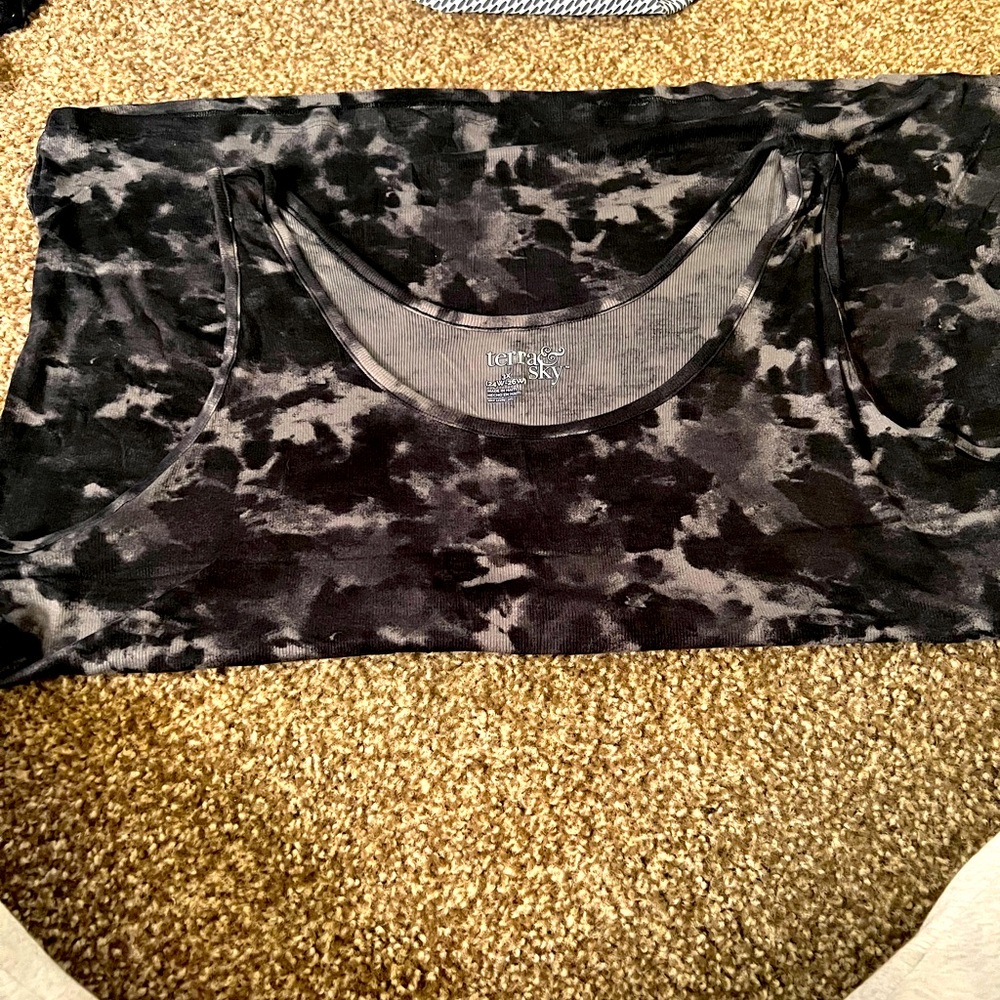 Women’s Ribbed Tank